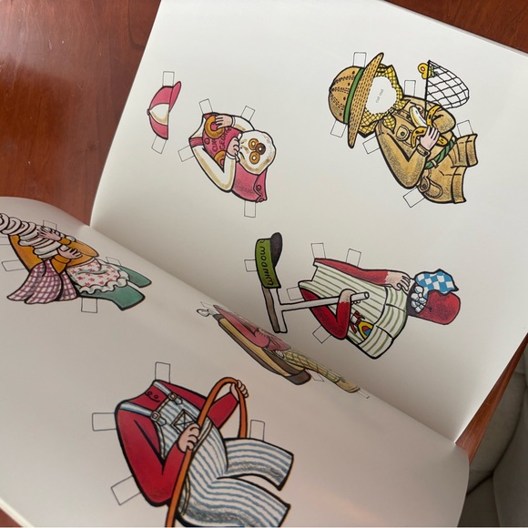 Vintage Curios George monkey Rey paper doll book 1994 - Picture 4 of 7